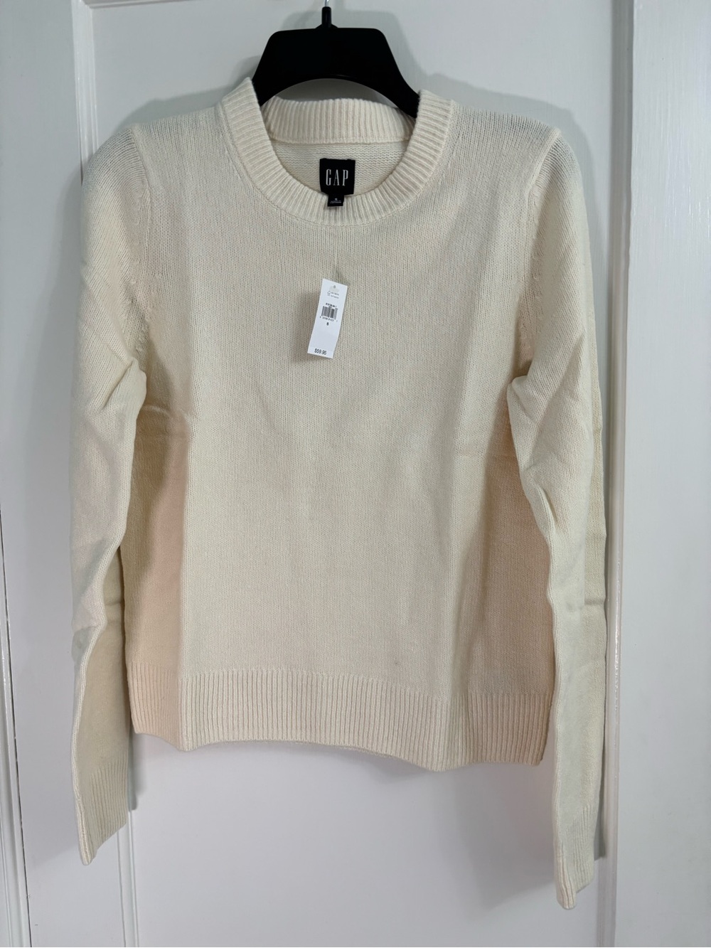 GAP Women's Crewneck Sweater in Cream